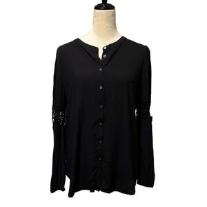 LOFT women’s Medium black button down top